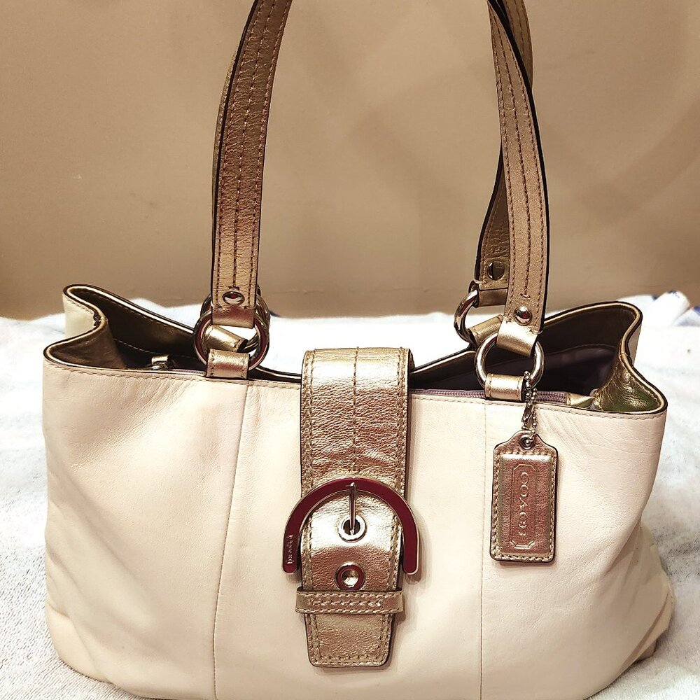 Coach Soho East West Leather Shoulder Bag - Ivory w/Gold Metallic - EUC